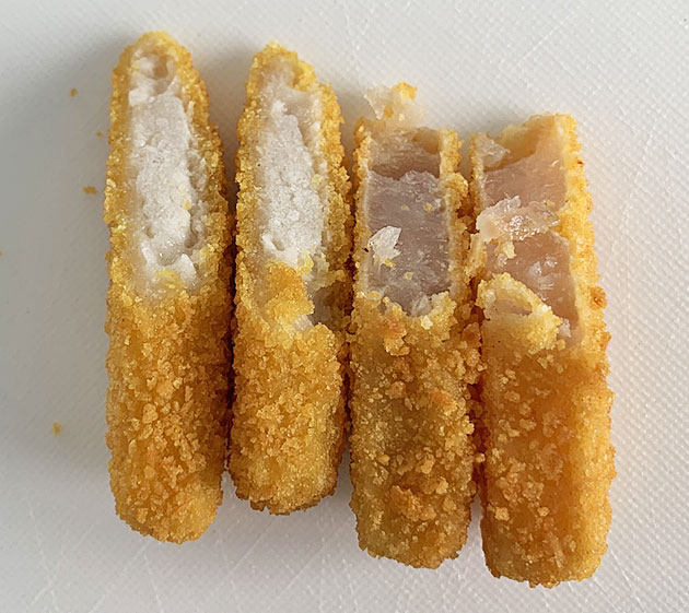 Vergleich Fischstbchen: vegan (links) und Klassik.